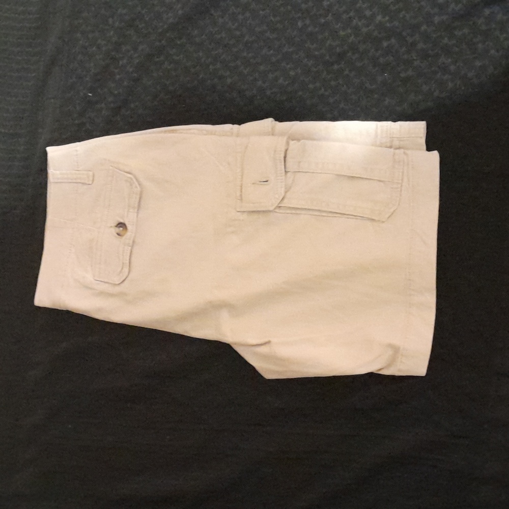 Old navy cargo shorts 34 kaki